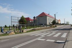 Nowe ogrodzenie ZSS w Zabielu |Fot.www.gminakolno.pl